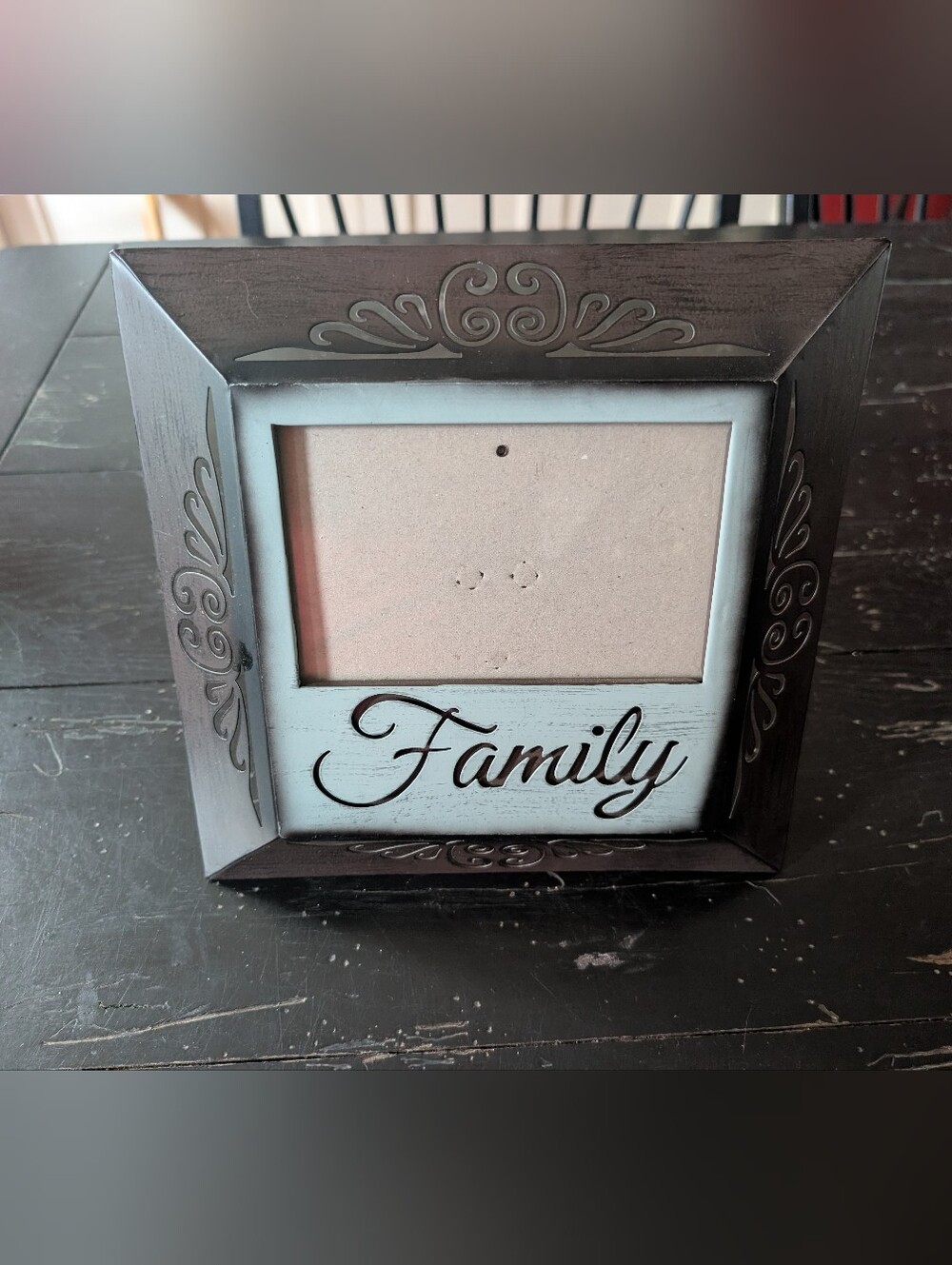 Vintage-style Square Metal Tabletop "Family" Picture Frame 4x6 Inset Gift